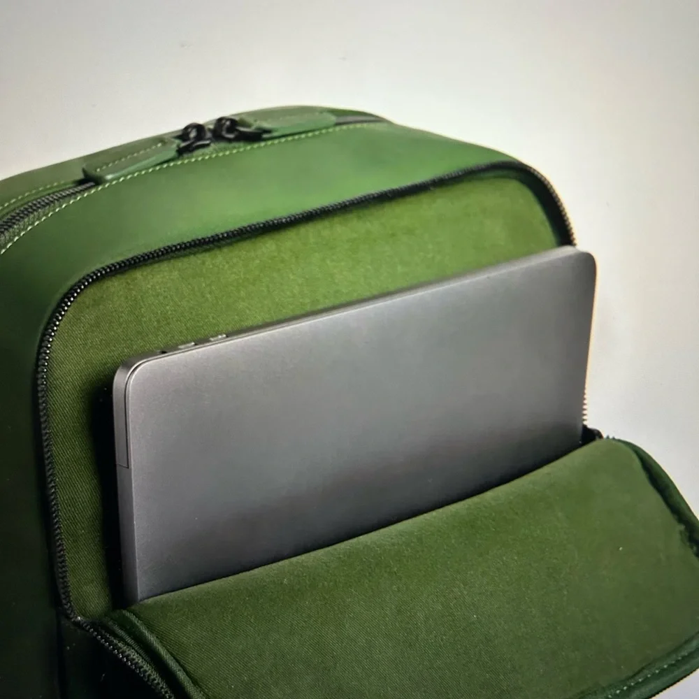 Backpack - Picture 5 of 8